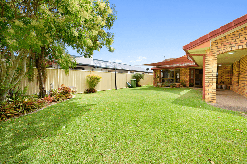 29 Seaspray Street, PARADISE POINT, QLD 4216