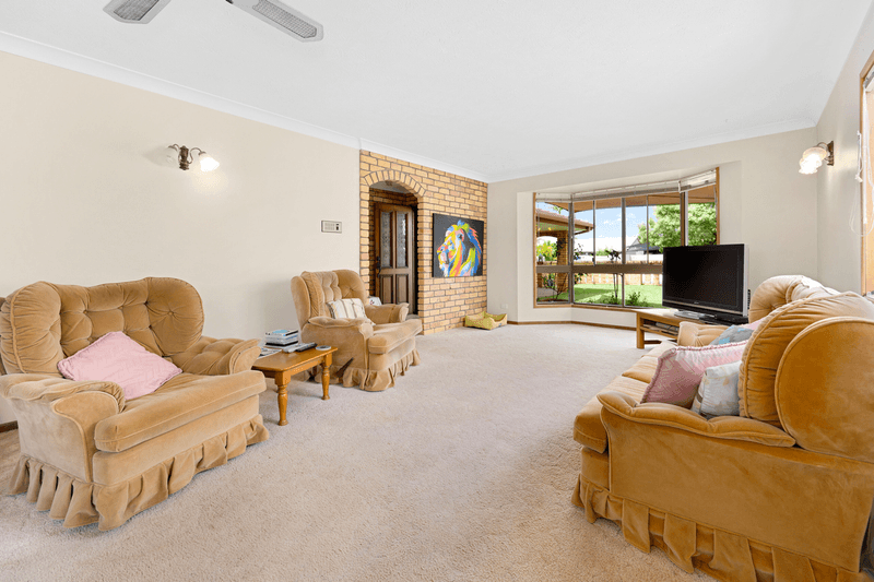 29 Seaspray Street, PARADISE POINT, QLD 4216