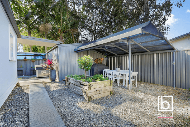 2 Hyles Street, CHITTAWAY POINT, NSW 2261