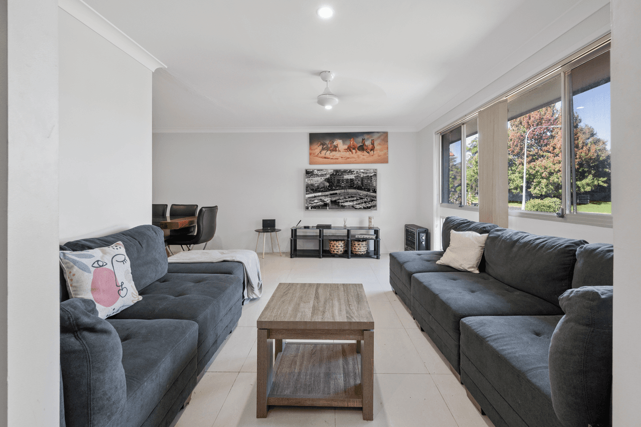 4 Whistler Avenue, INGLEBURN, NSW 2565