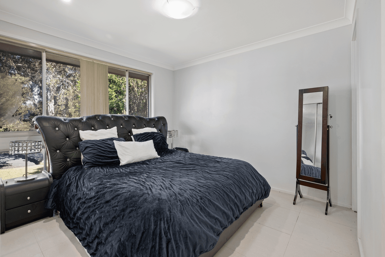 4 Whistler Avenue, INGLEBURN, NSW 2565