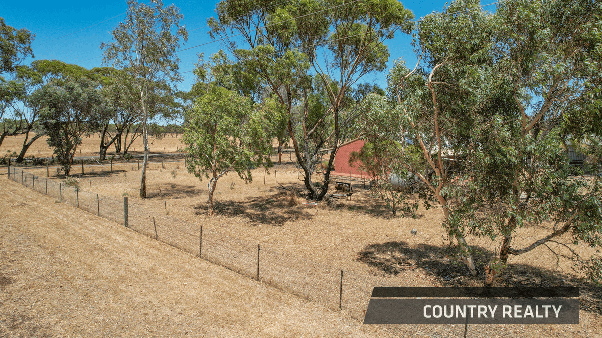 65 Muluckine Road, Northam, WA 6401