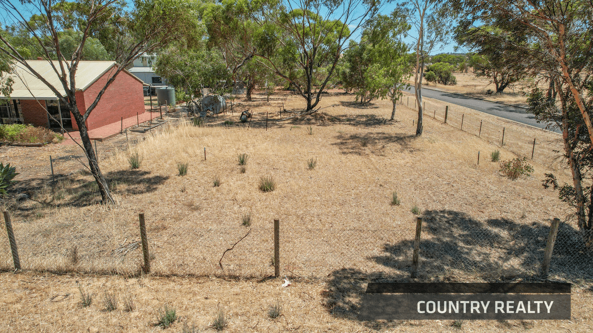 65 Muluckine Road, Northam, WA 6401