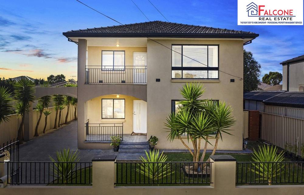 1/2 George Street, St Albans, VIC 3021