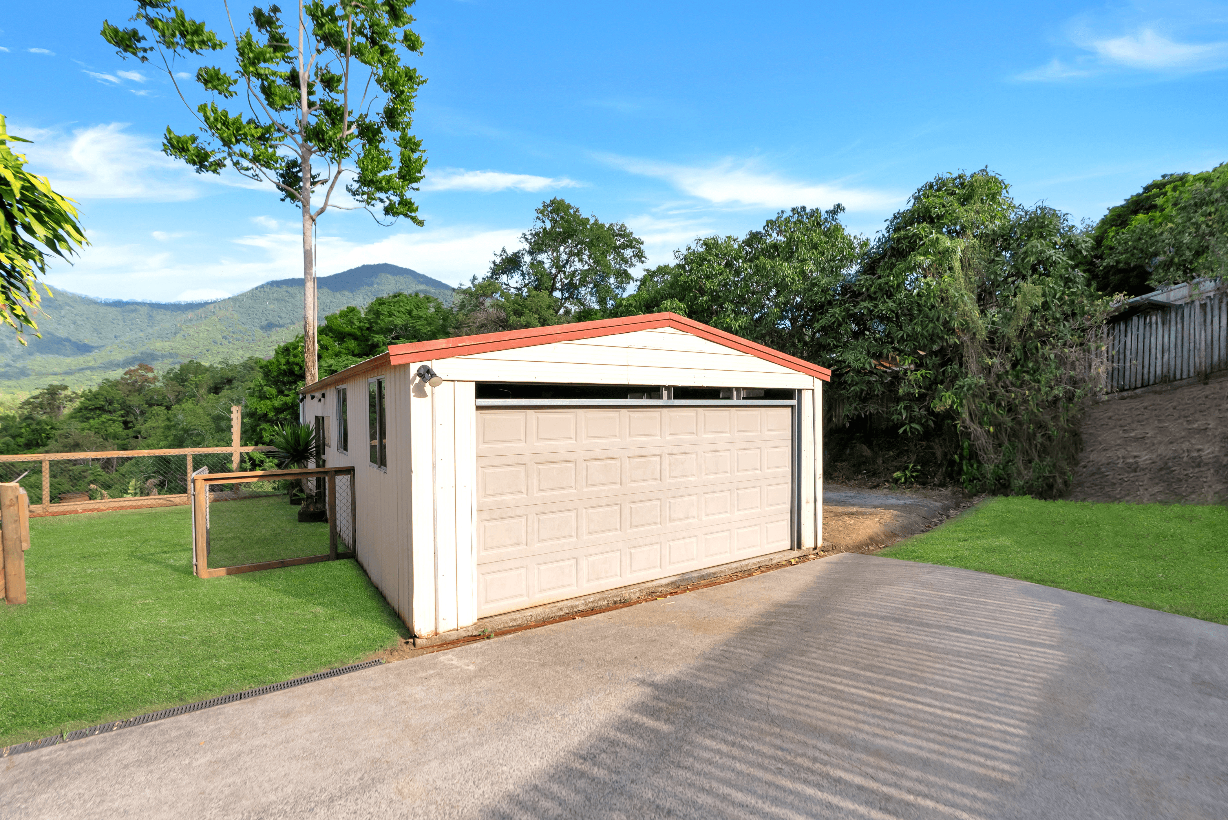 25-27 Golden Street, GOLDSBOROUGH, QLD 4865