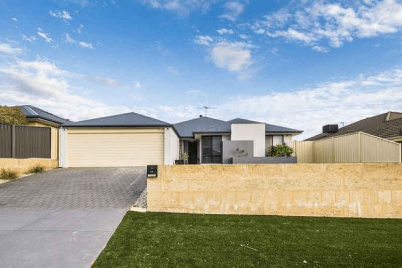 17 Woorabinda Rise, LAKELANDS, WA 6180