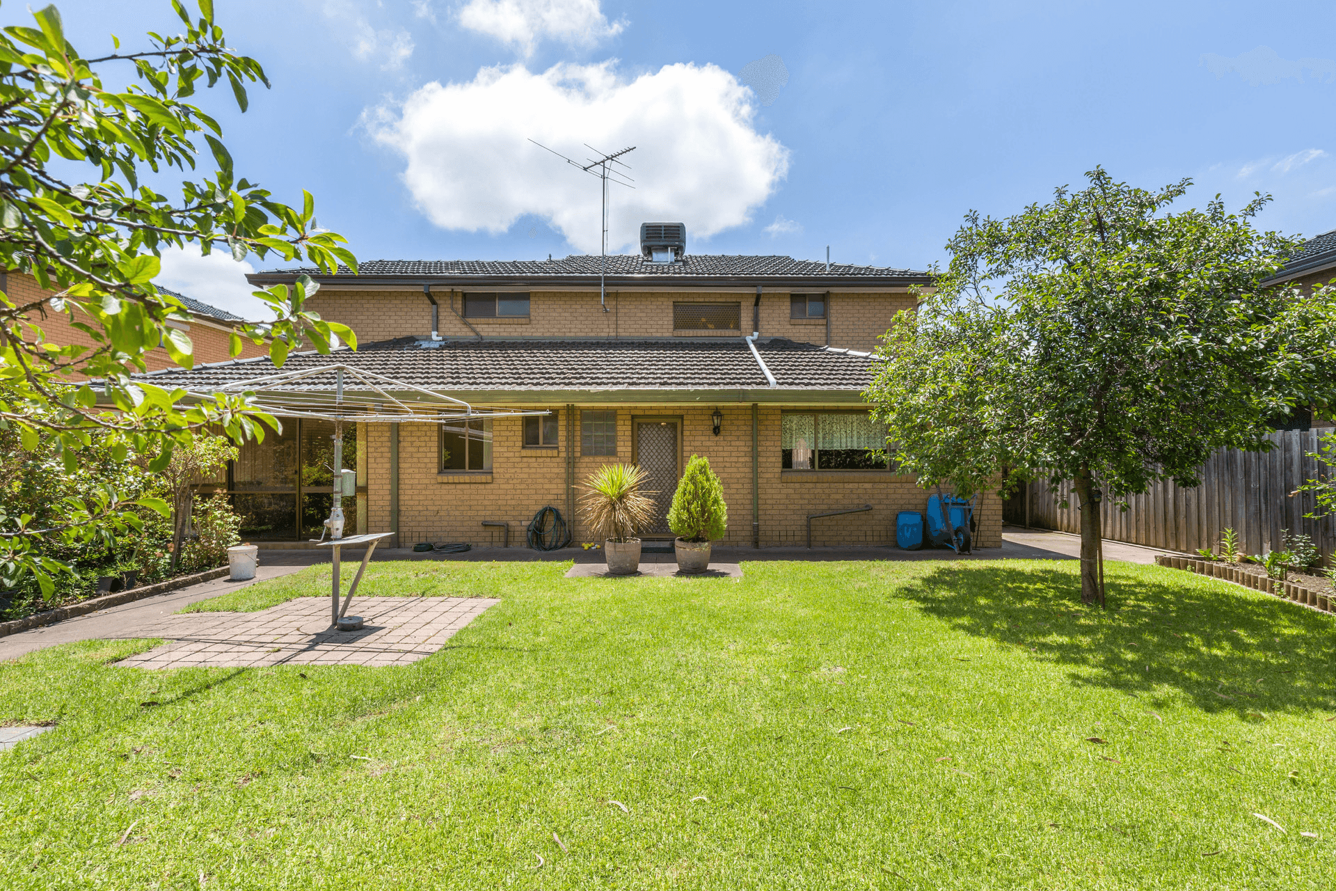 27 Dongola Road, Keilor Downs, VIC 3038