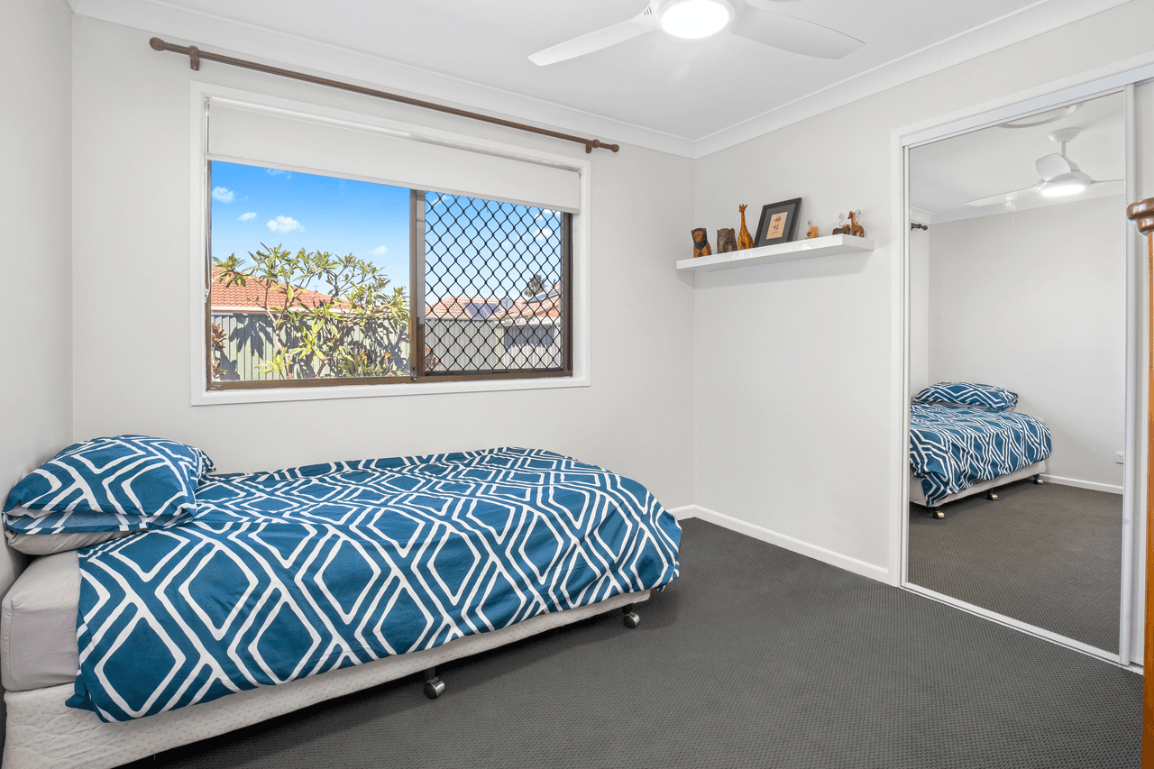 14 Auk Avenue, BURLEIGH WATERS, QLD 4220