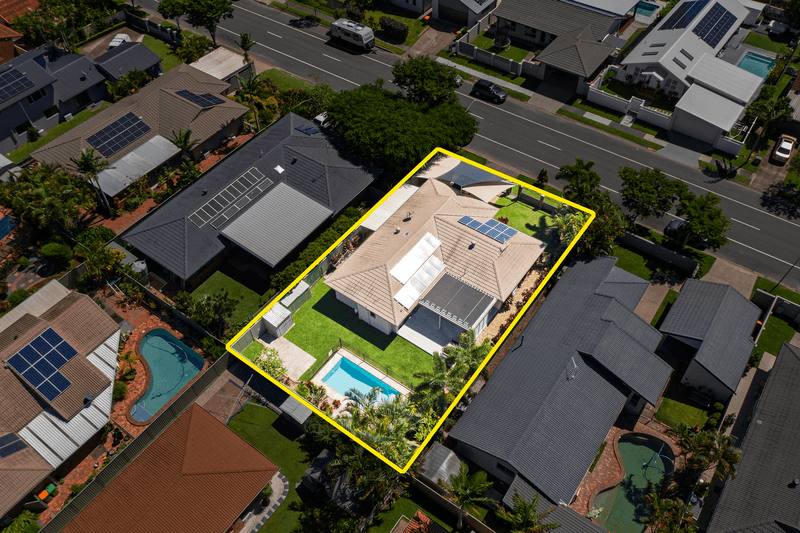 14 Auk Avenue, BURLEIGH WATERS, QLD 4220