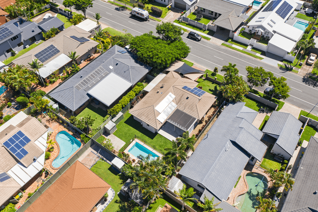 14 Auk Avenue, BURLEIGH WATERS, QLD 4220