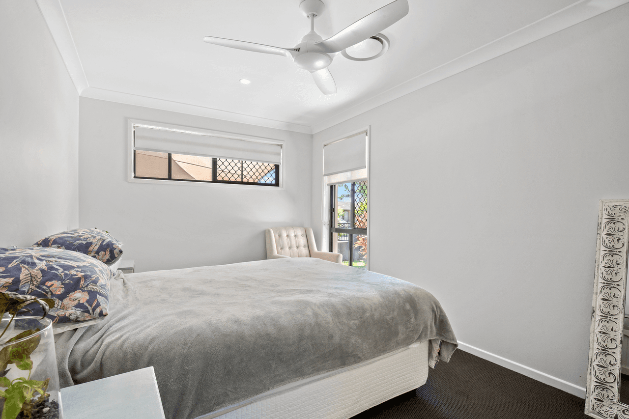 14 Auk Avenue, BURLEIGH WATERS, QLD 4220