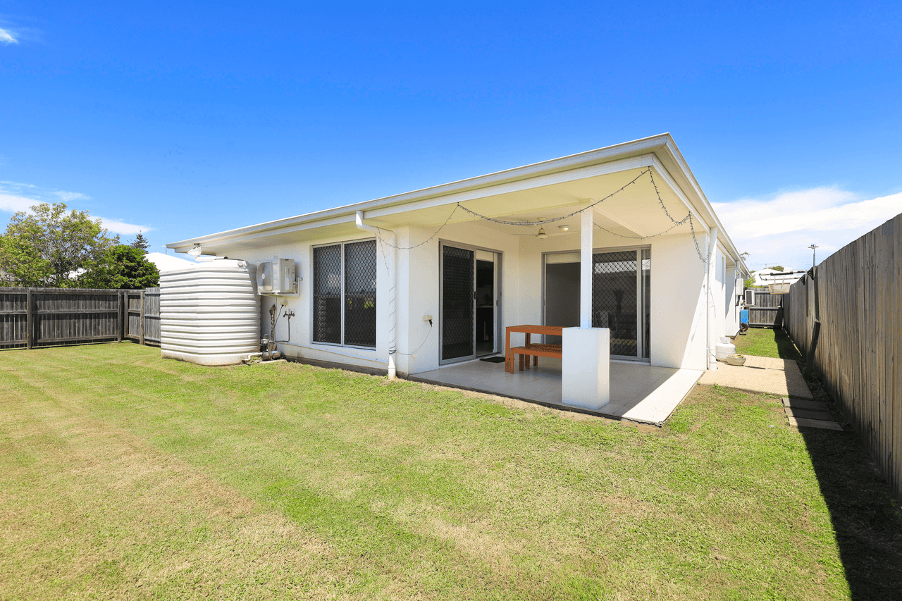 8 Westaway Crescent, ANDERGROVE, QLD 4740