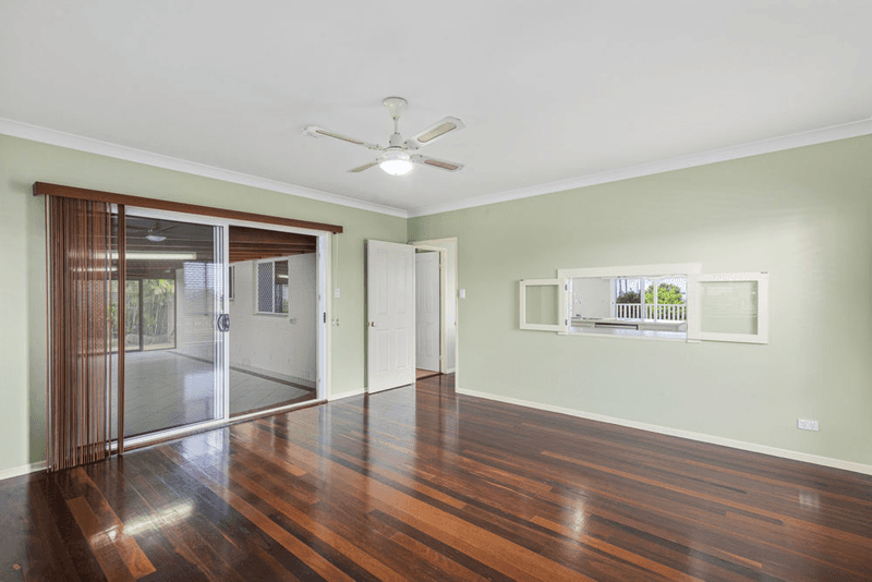 9 Paperbark Court, BANORA POINT, NSW 2486