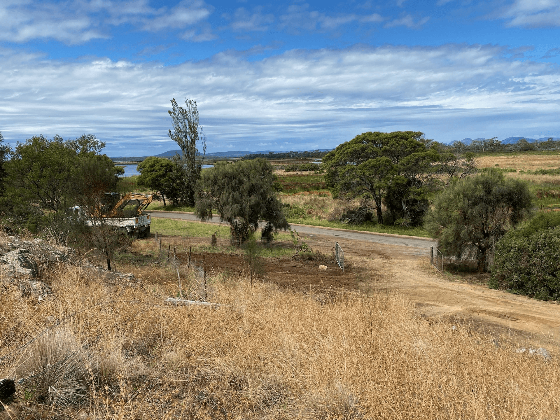 343 Swan River Road, DOLPHIN SANDS, TAS 7190