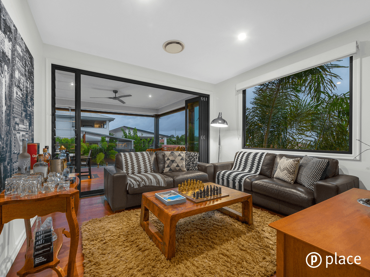 13 Sydney Avenue, CAMP HILL, QLD 4152