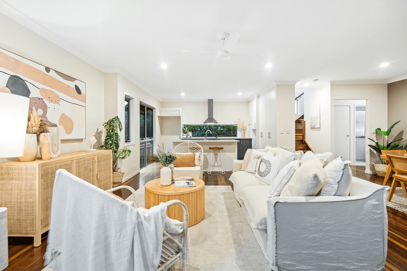 4 Narrane Street, TUGUN, QLD 4224