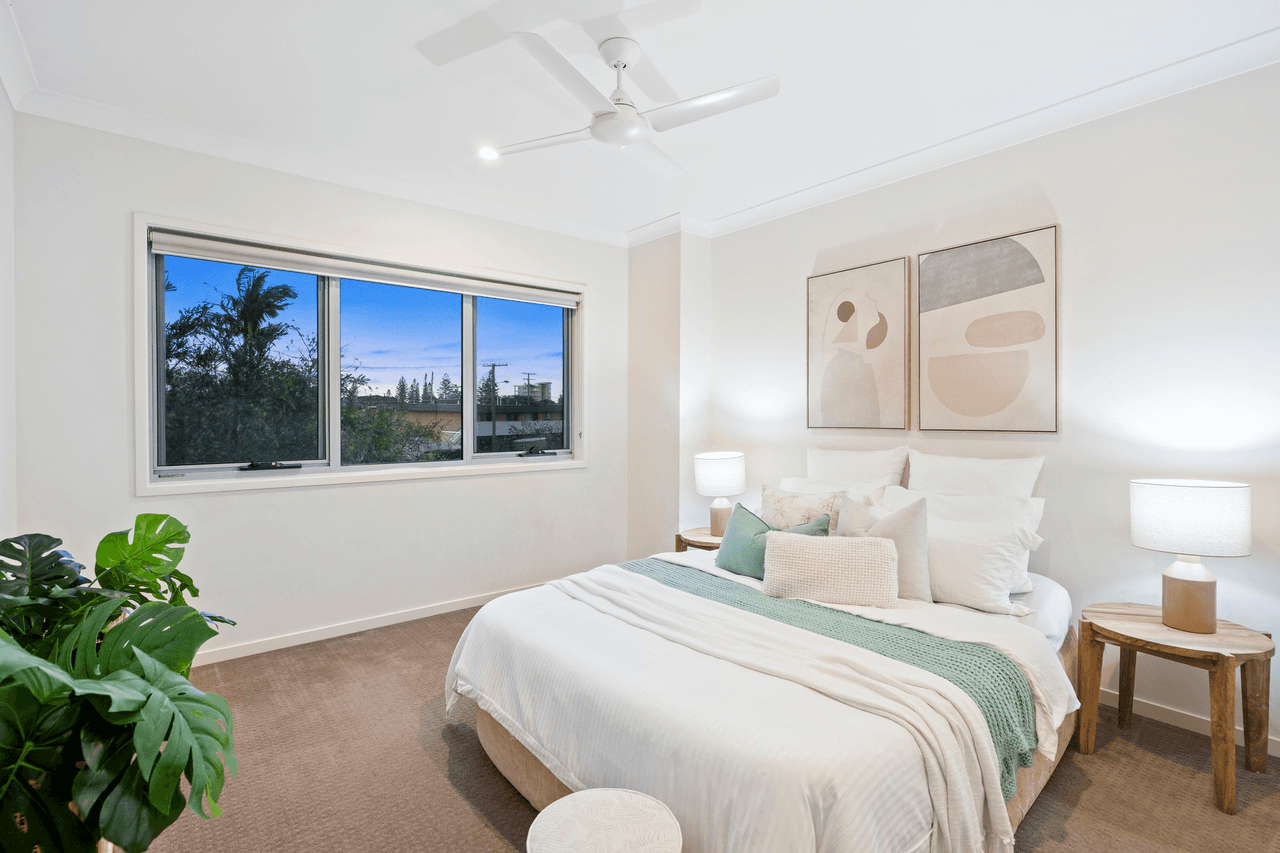 4 Narrane Street, TUGUN, QLD 4224