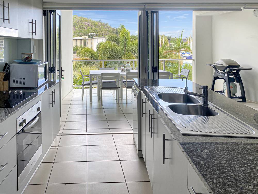 14/1-3 The Cove 'Beachside Apartments', Nelly Bay, QLD 4819