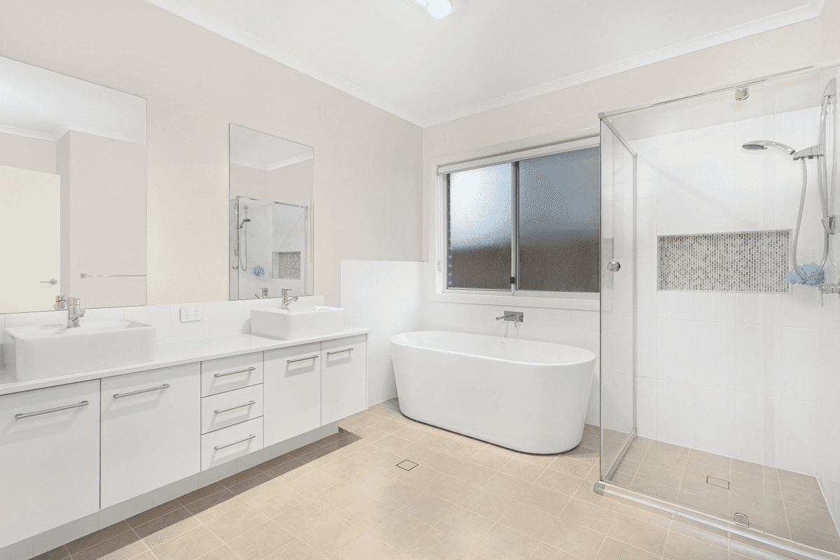 79 Gledswood Hills Drive, Gledswood Hills, NSW 2557