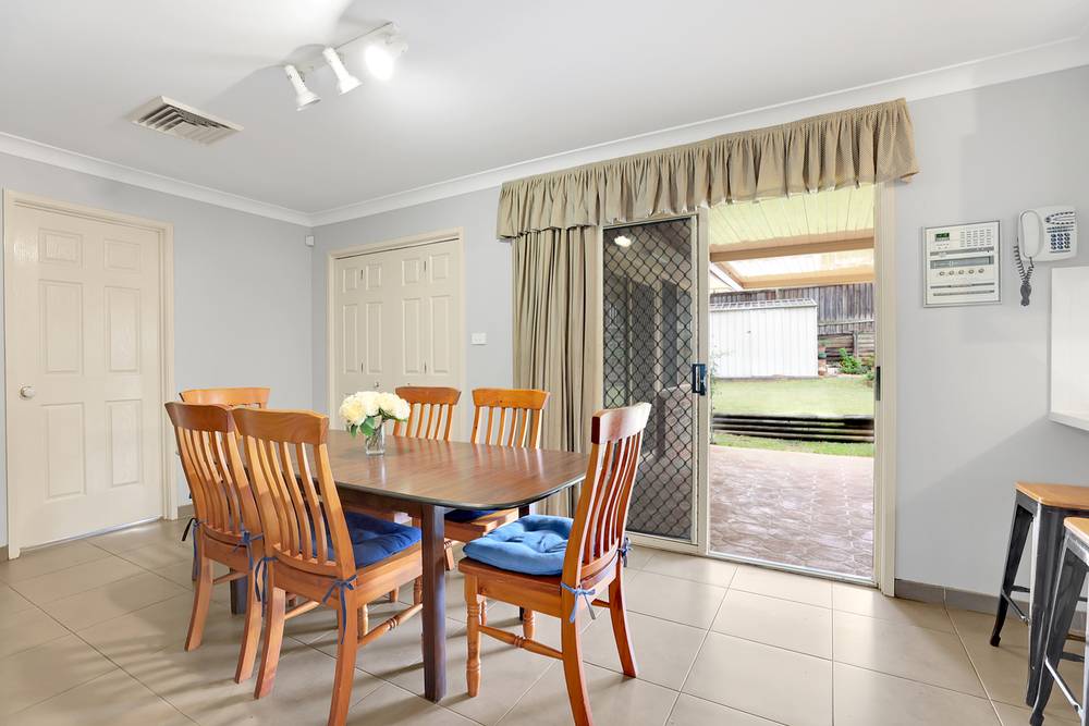 10 Marcus Clarke Crescent, GLENMORE PARK, NSW 2745