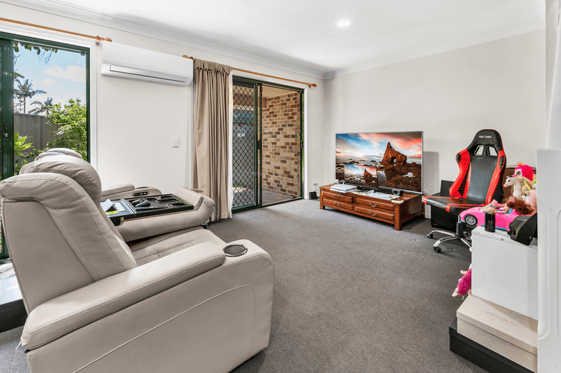 7/18  Doyalson Place, HELENSVALE, QLD 4212