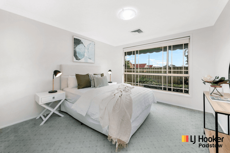 15/26 Parkview Avenue, PICNIC POINT, NSW 2213