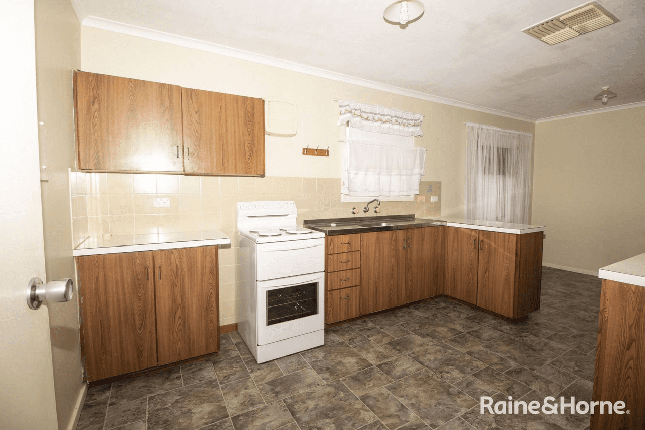 40 Chinnery Street, PORT AUGUSTA WEST, SA 5700