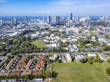 4/52 Whitby Street, SOUTHPORT, QLD 4215