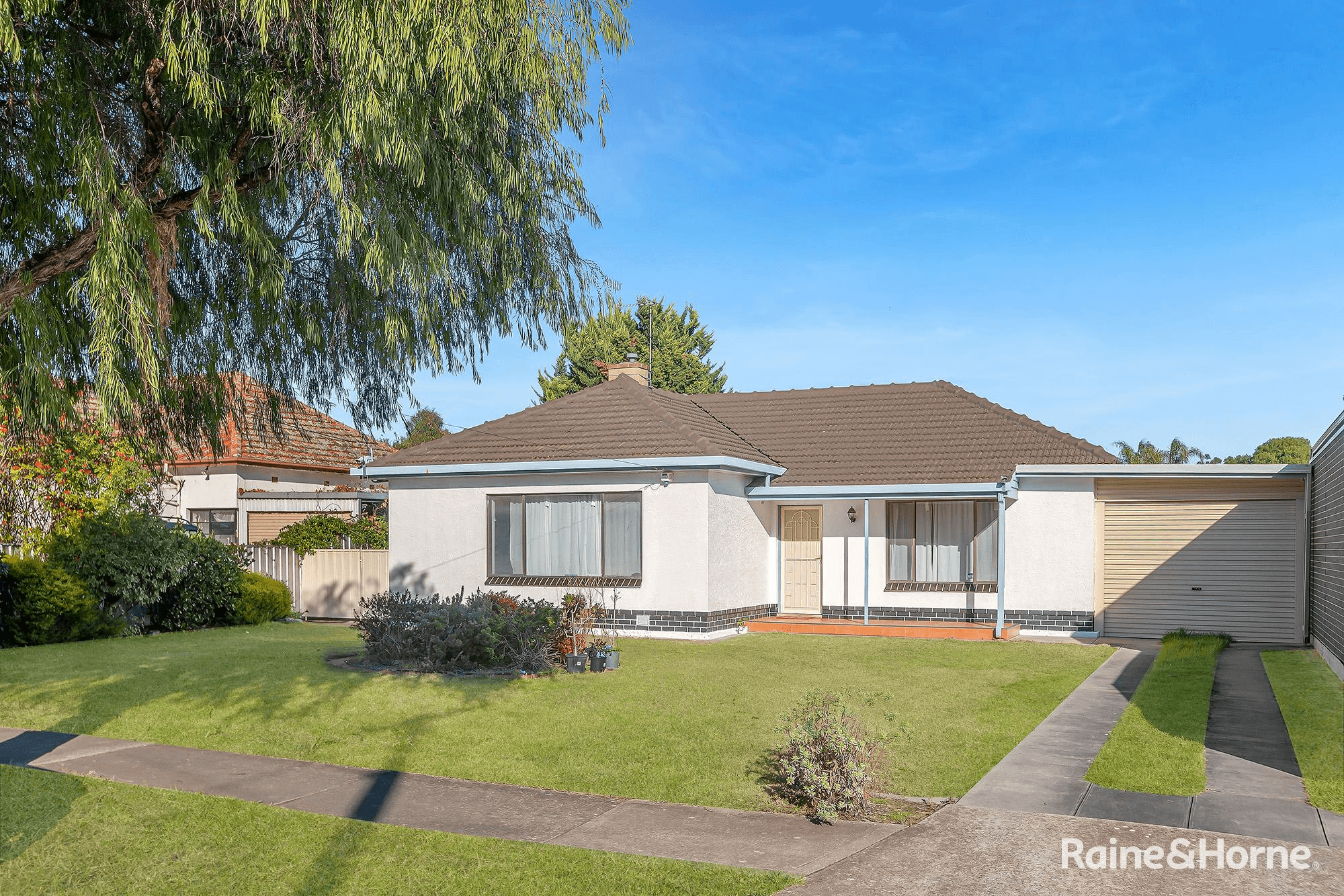 11 Cungena Avenue, PARK HOLME, SA 5043