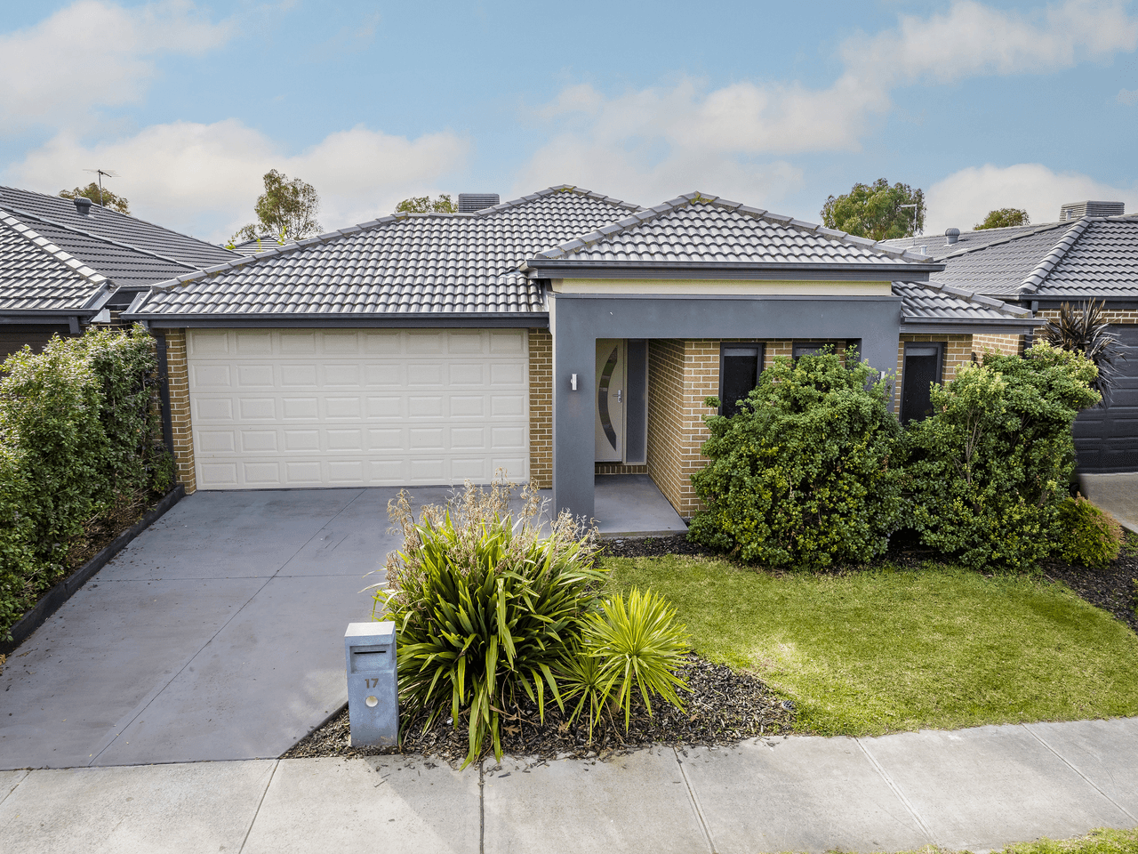 17 Carnegie Street, OFFICER, VIC 3809