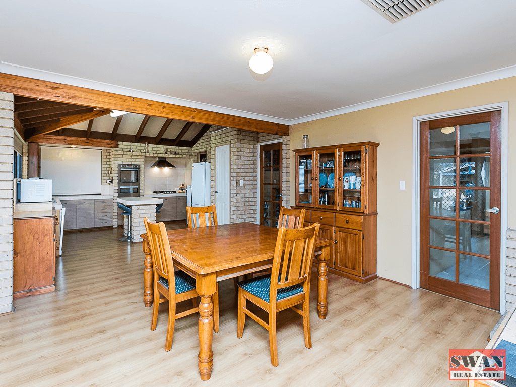 7 Meadowview Dr, Ballajura, WA 6066