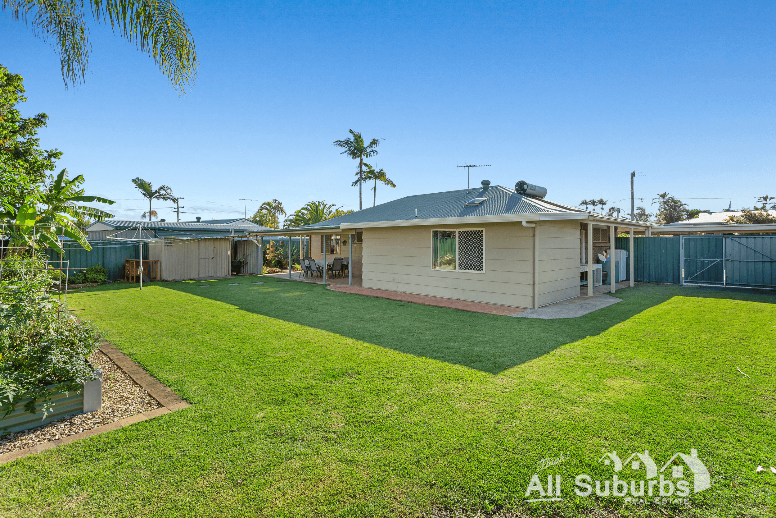 3 Love Street, CRESTMEAD, QLD 4132