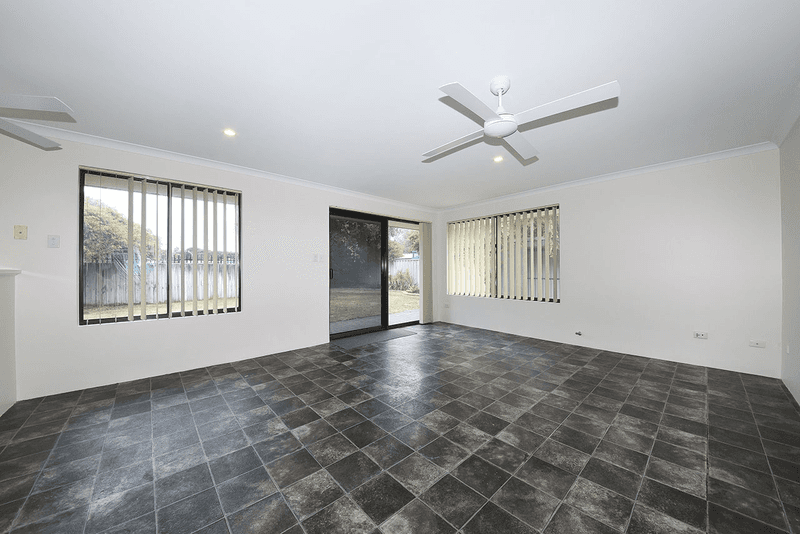 9 Shinners Green, Clarkson, WA 6030