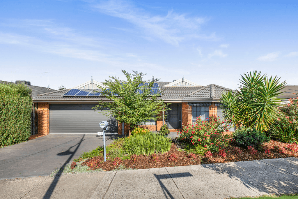 48 Irving Road, PAKENHAM, VIC 3810