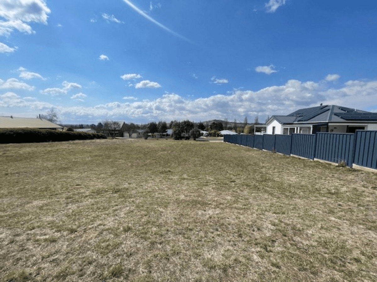 38 Roberson Street, Berridale, NSW 2628