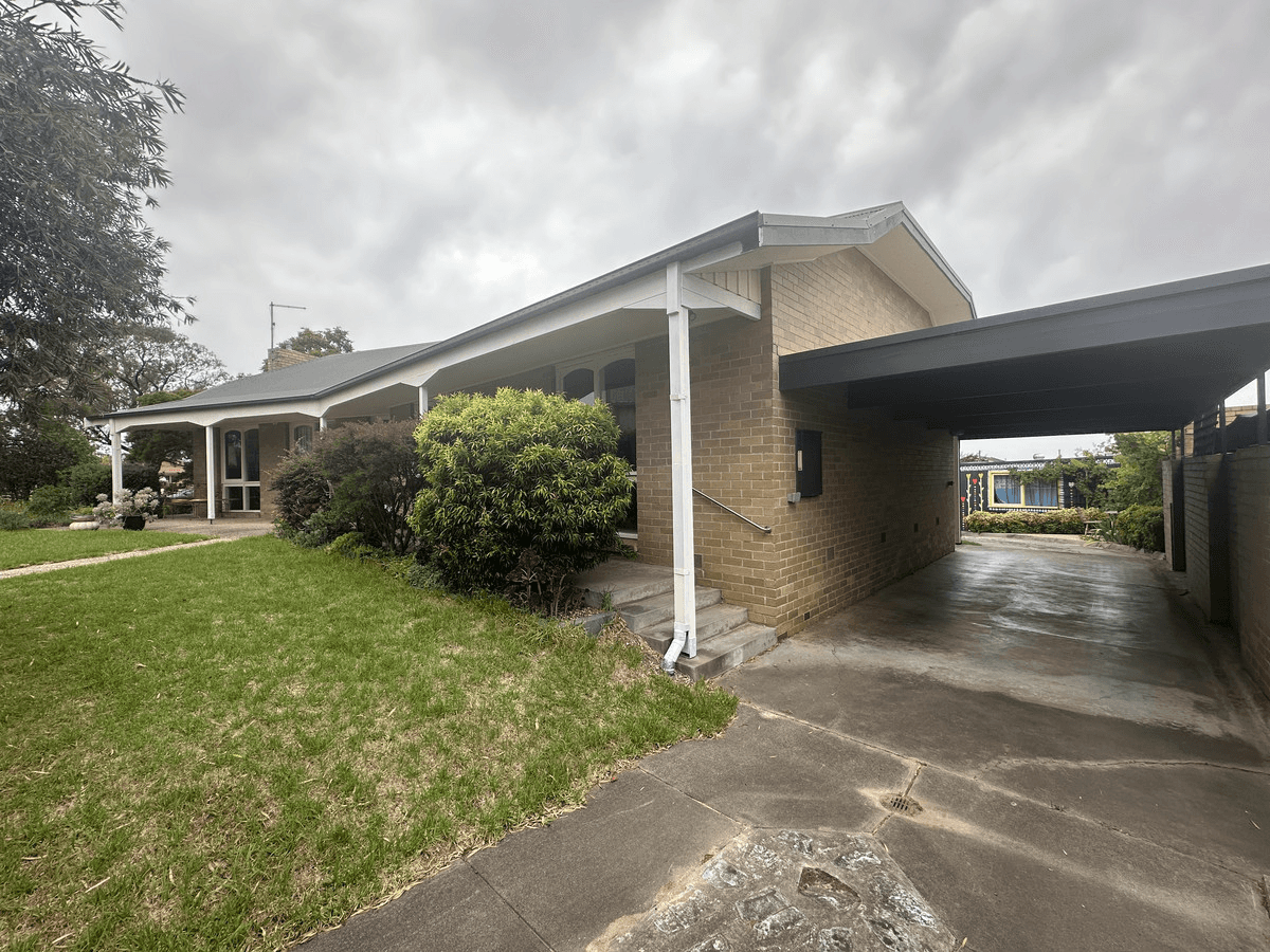 19 McLean Street, Maffra, VIC 3860