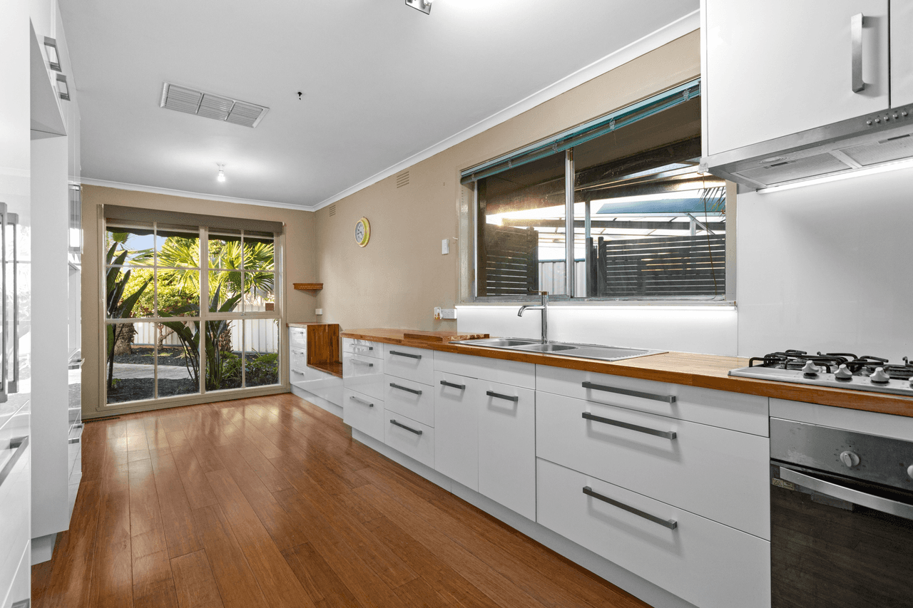 9 Winterton Close, EPPING, VIC 3076