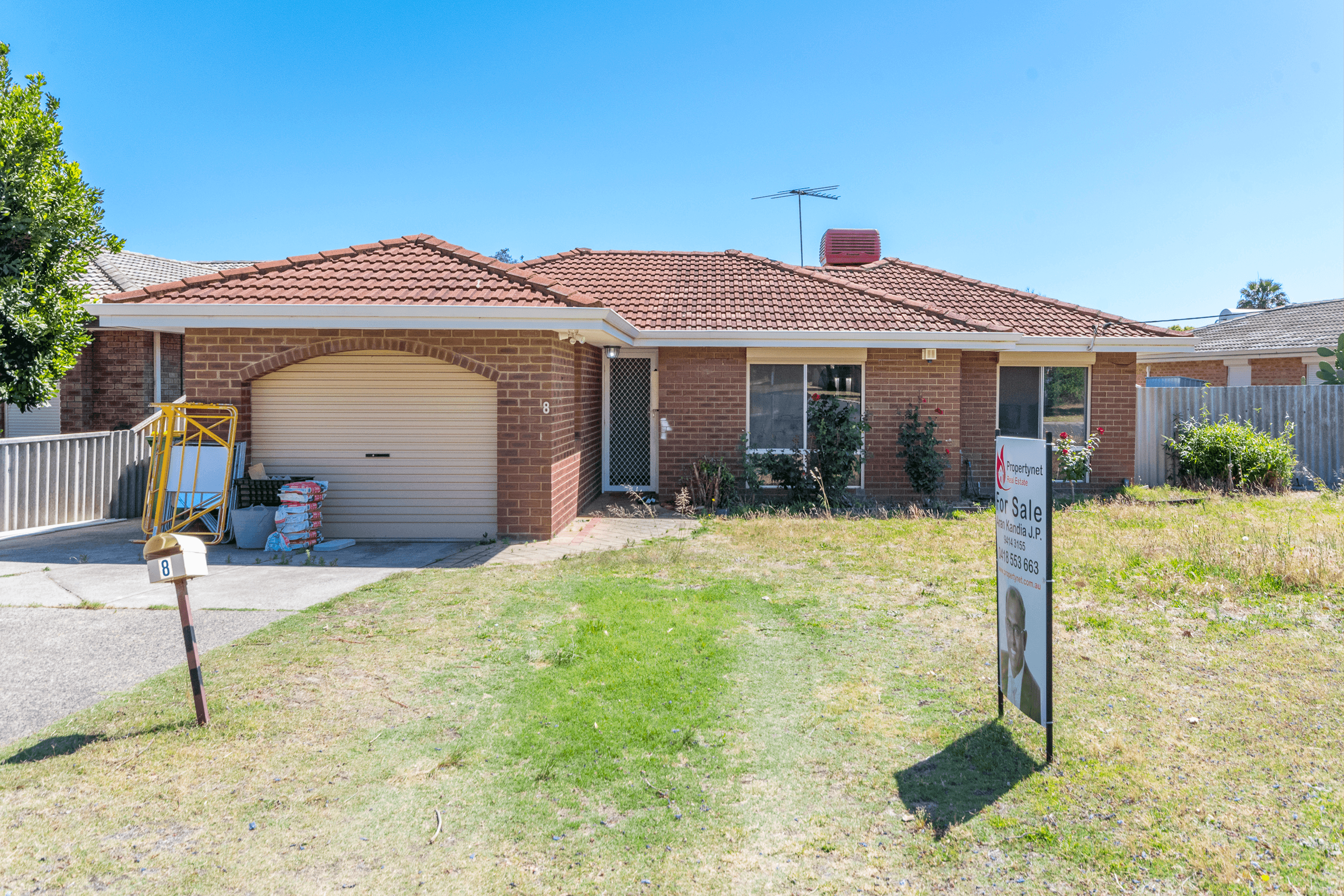 8 Ravenslea Drive, PARKWOOD, WA 6147