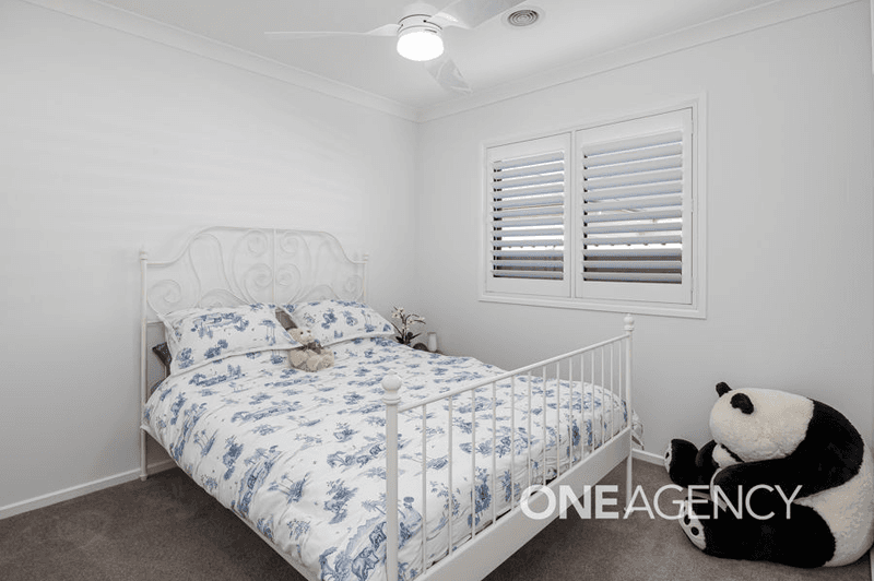 62 PARADISE DRIVE, GOBBAGOMBALIN, NSW 2650