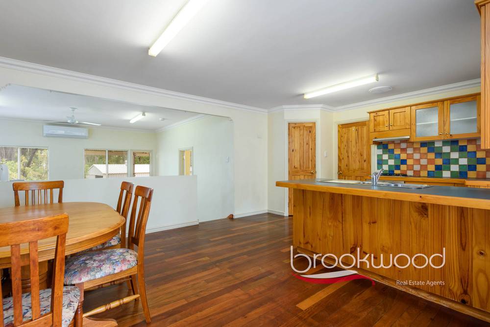 2 Dunham Glen, Wooroloo, WA 6558