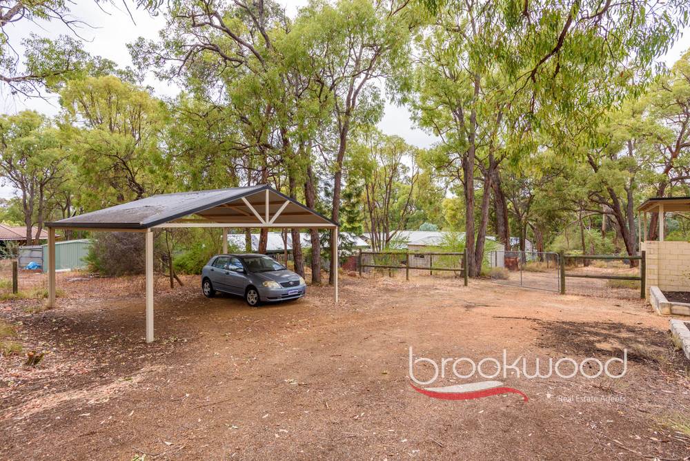 2 Dunham Glen, Wooroloo, WA 6558