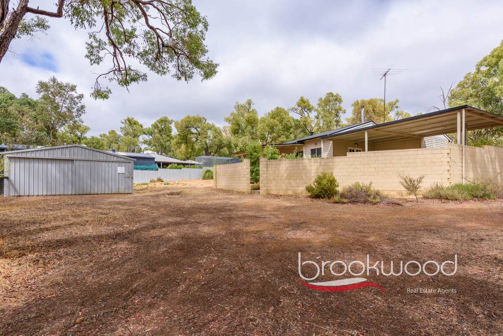 2 Dunham Glen, Wooroloo, WA 6558