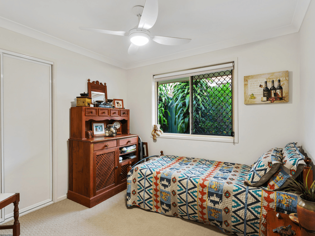 14 Albert Pl, Sandstone Point, QLD 4511