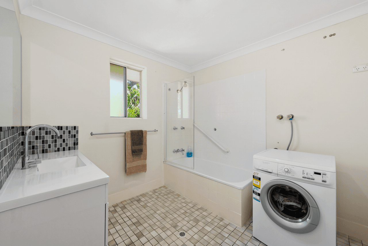 9/8 Moffatt Street, Scarborough, QLD 4020