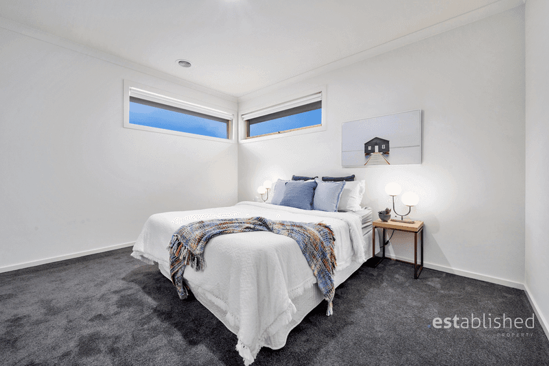 46 Seafarer Way, SANCTUARY LAKES, VIC 3030