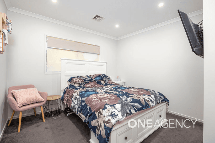 11 BENEDICT AVENUE, SAN ISIDORE, NSW 2650