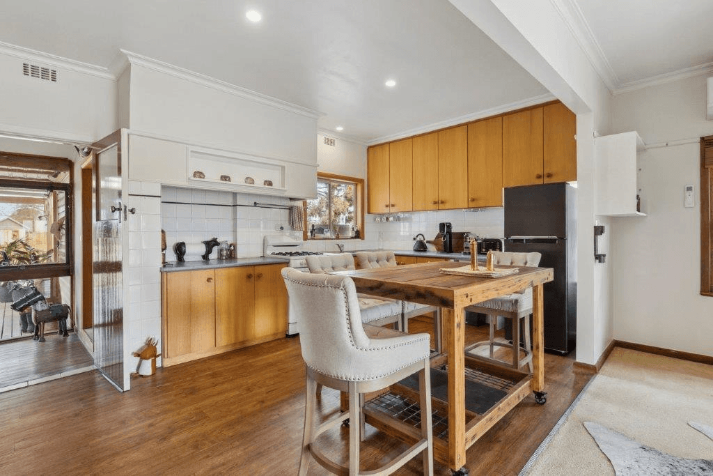 41 ROOSEVELT ROAD, YARROWEYAH, VIC 3644