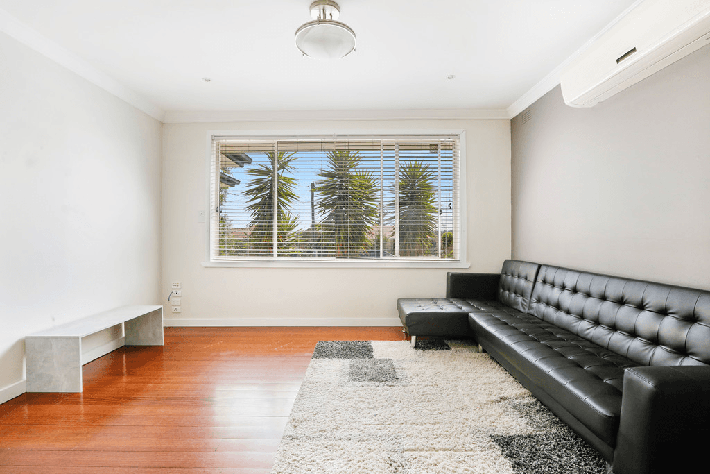 6 Moonee Boulevard, GLENROY, VIC 3046