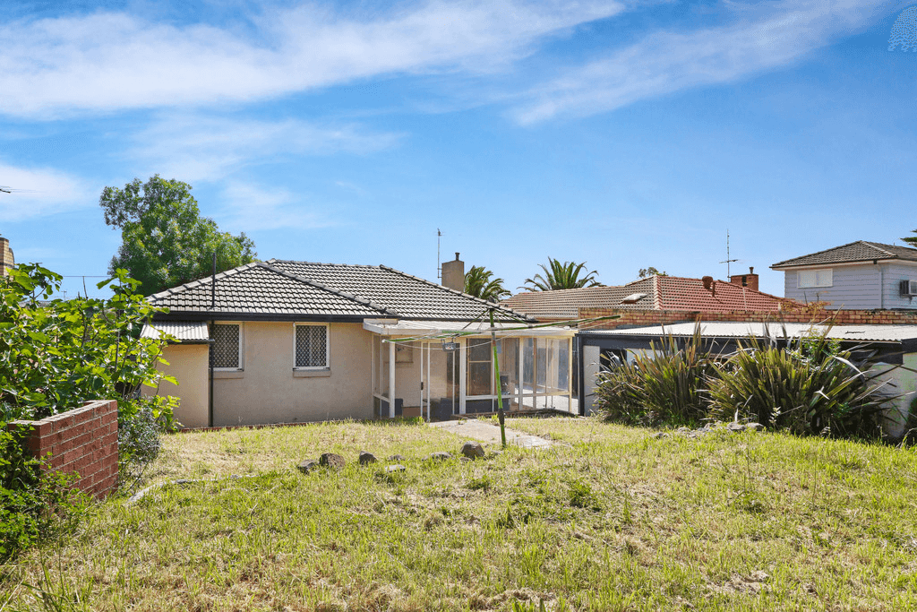 6 Moonee Boulevard, GLENROY, VIC 3046