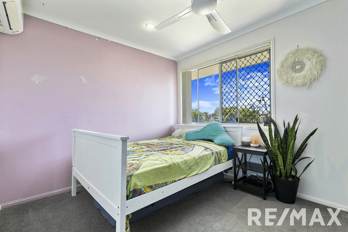 182 Pulgul Street, Urangan, QLD 4655